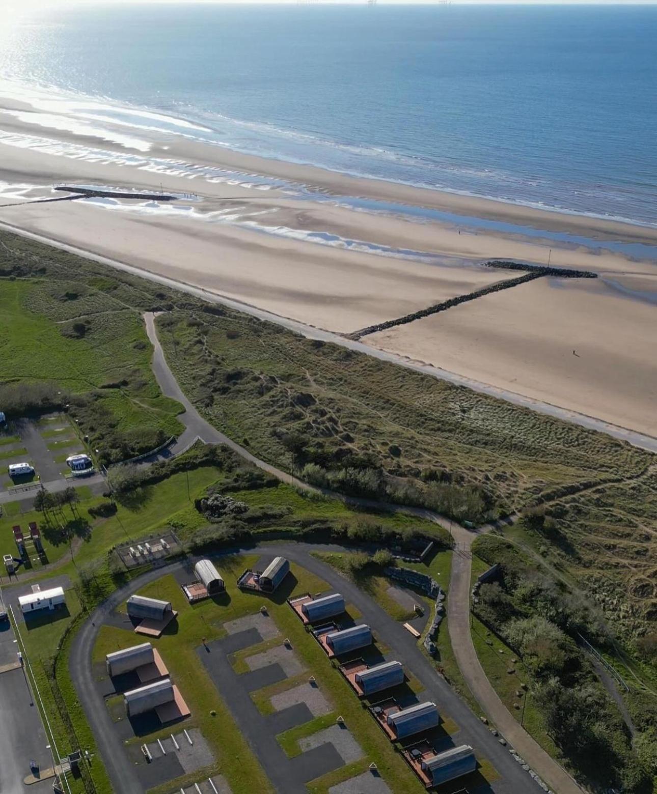 Ffrith Beach Glamping With Hot Tub Hotel Prestatyn Exterior photo
